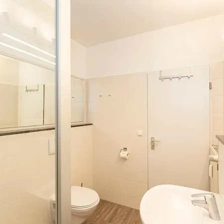 Apartment Trafalgar 254